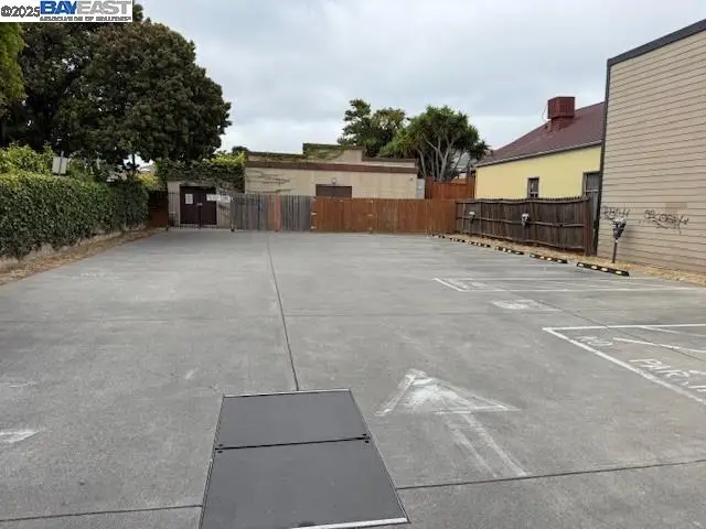 2308 Encinal Ave, Alameda, CA 94501 - Image #1