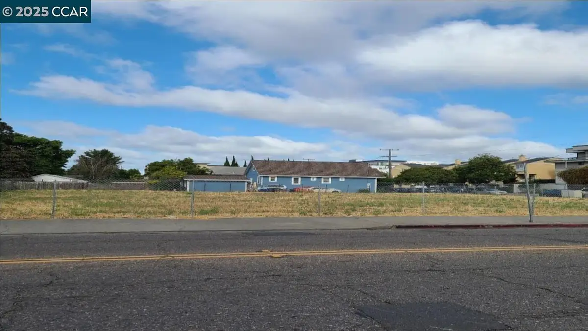 2101 Washington Ave, San Leandro, CA 94577 - Image #1