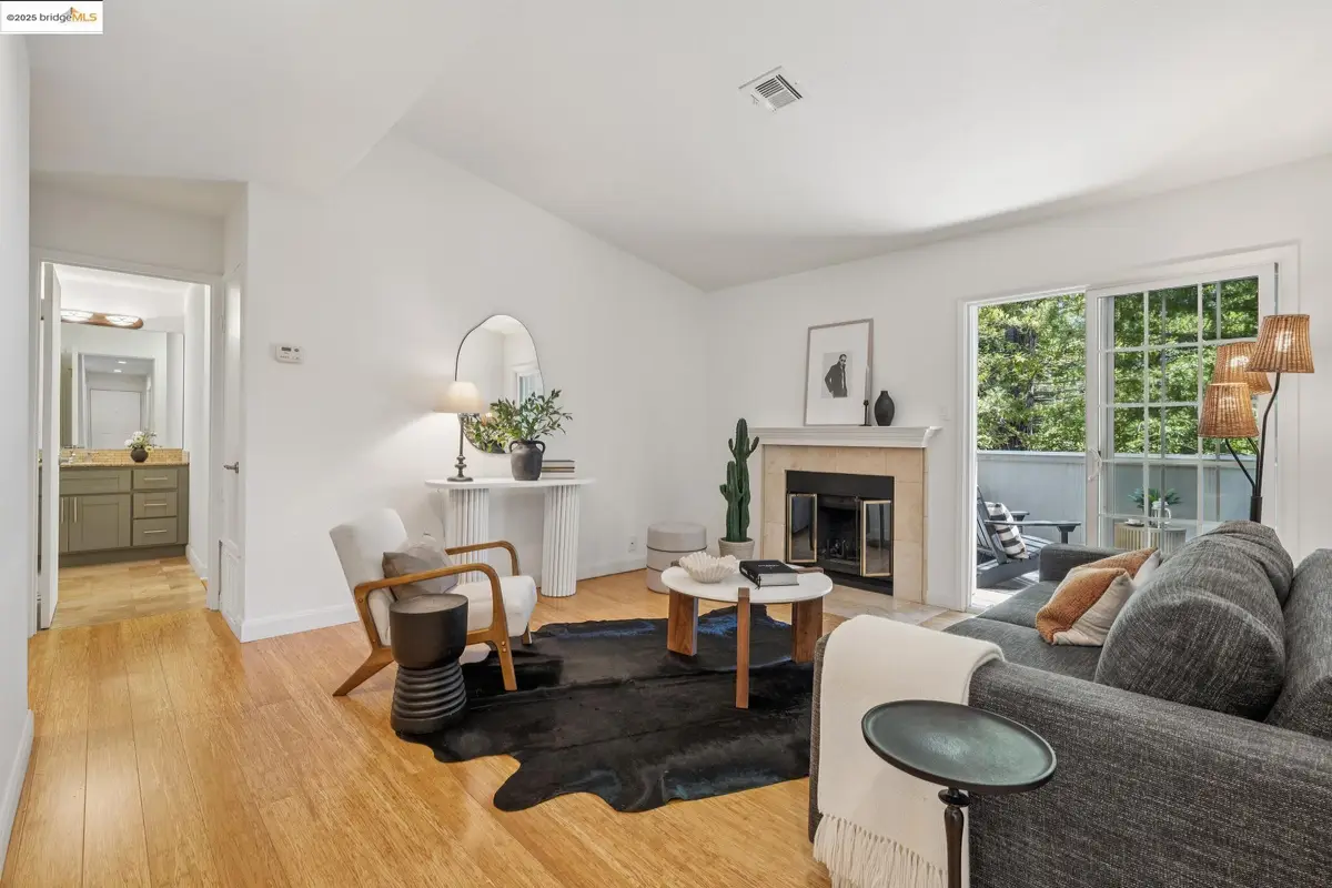 480 Canyon Oaks Dr #G, Oakland, CA 94605 - Image #1