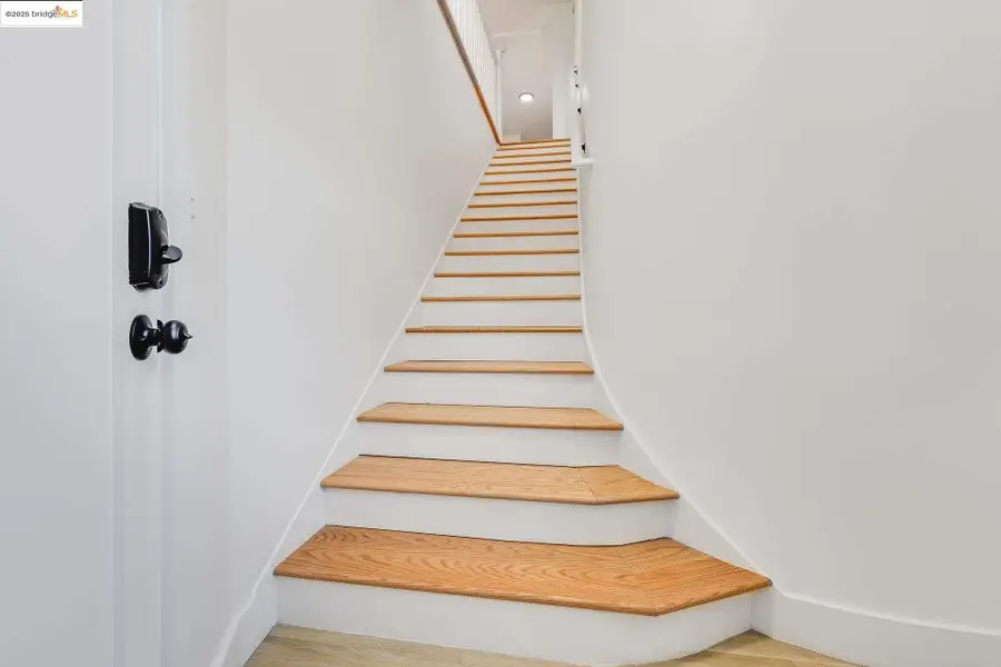 1238 12th St, Oakland, CA 94607 - Image #3