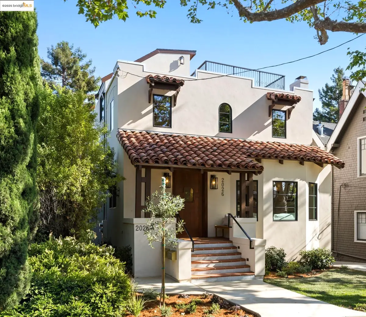2026 Oakland Avenue, Piedmont, CA 94611 - Image #1