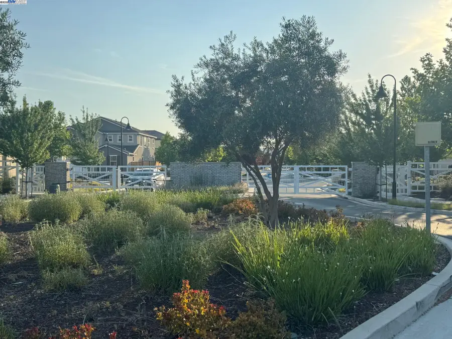 5611 Trinity Lakes Ln, Antioch, CA 94531 - #3