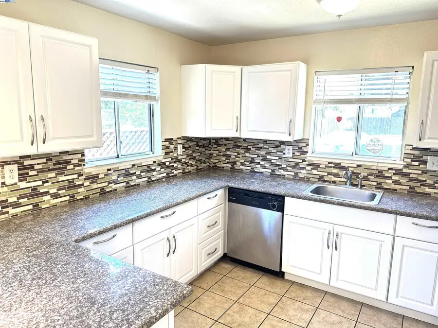 10580 Creekside, Oakland, CA 94603 - Image #3