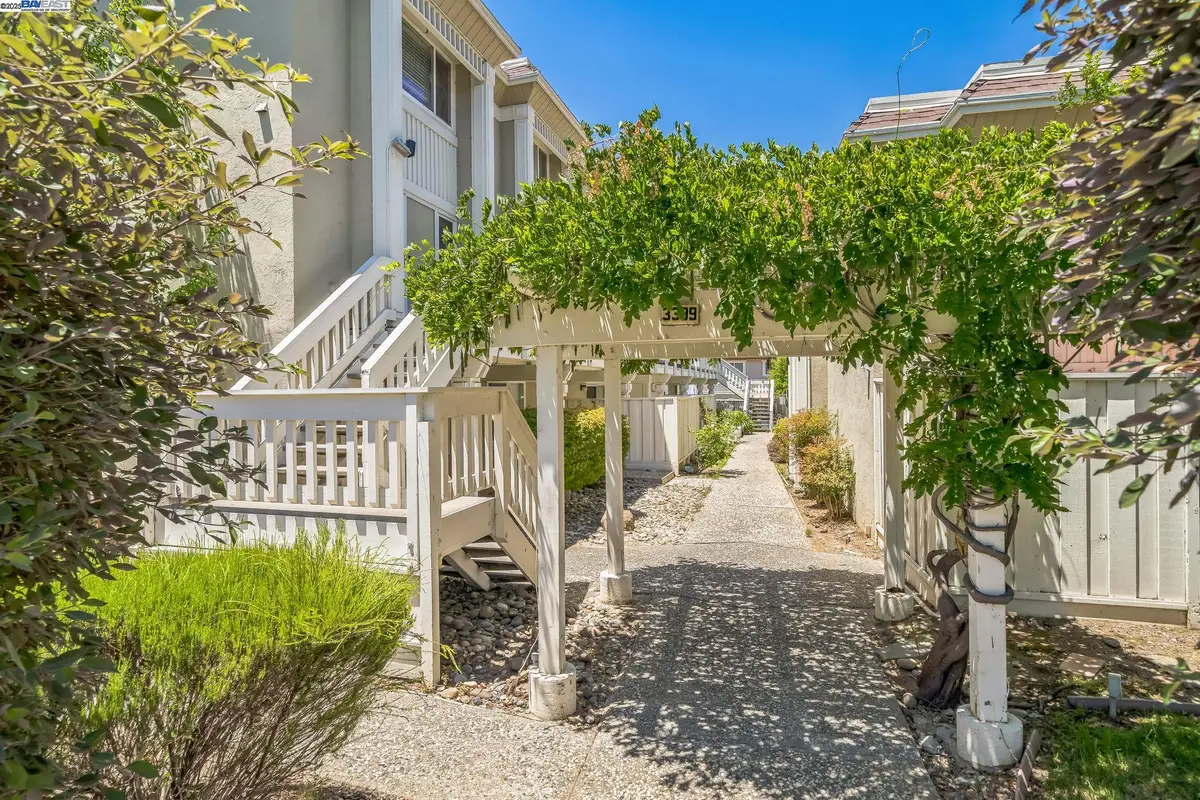 3399 Norton Way #6, Pleasanton, CA 94566 - Image #1