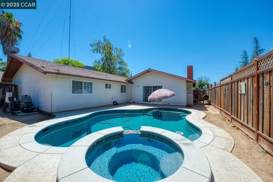 3040 Maplenut Ave., Modesto, CA 95350 - Image #2