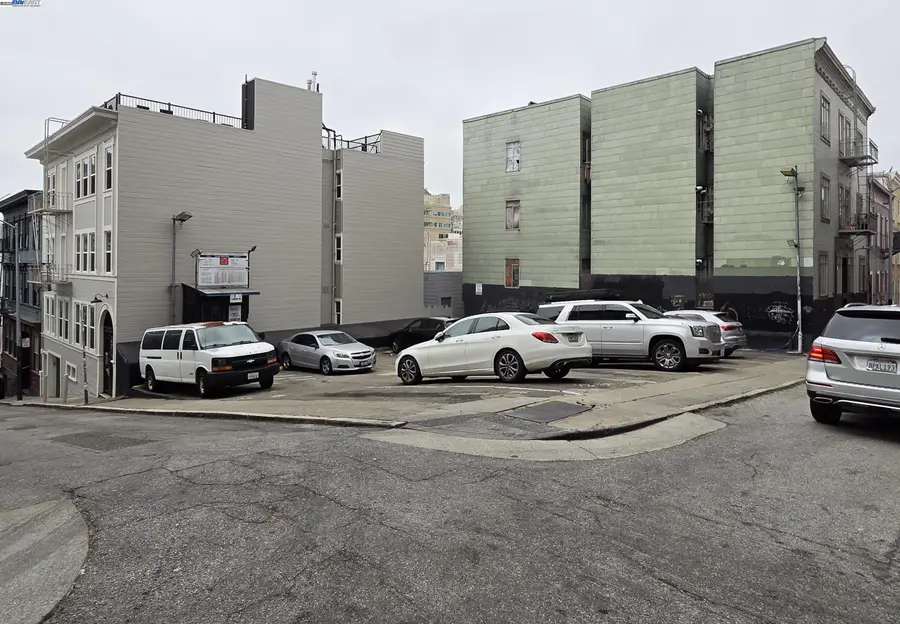 65 Fresno St, San Francisco, CA 94133 - Image #3