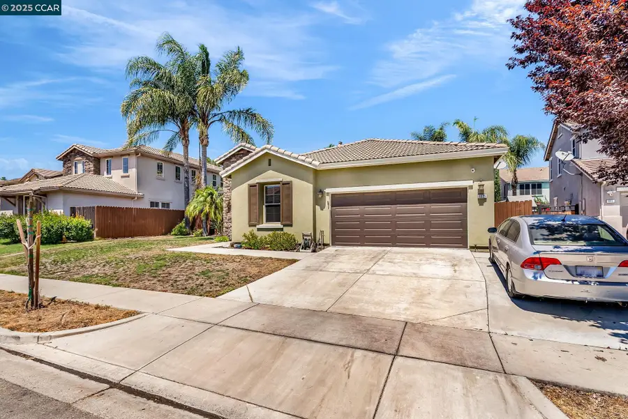 1325 Beaver Creek Dr, Patterson, CA 95363 - Image #3