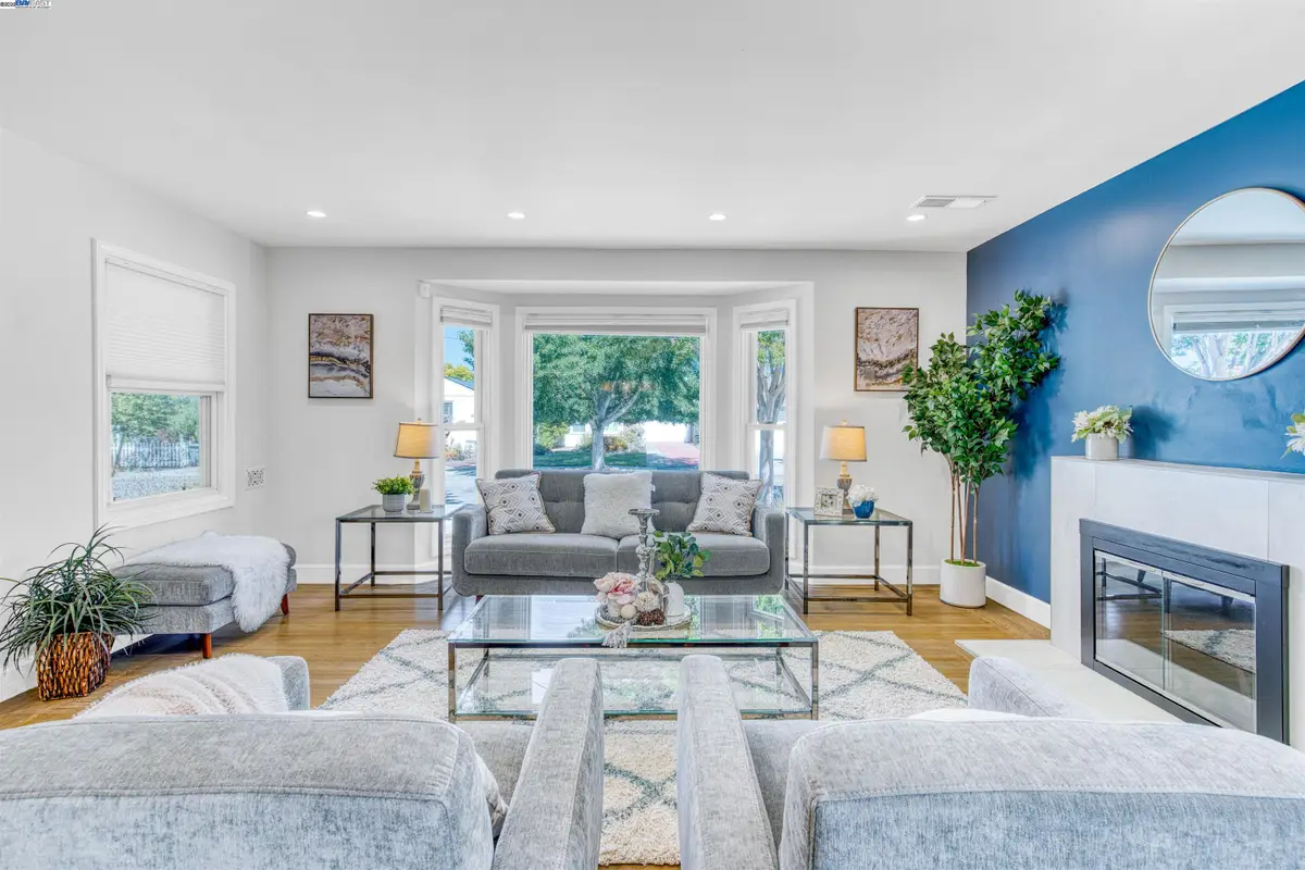 337 Farrelly Dr, San Leandro, CA 94577 - Image #1