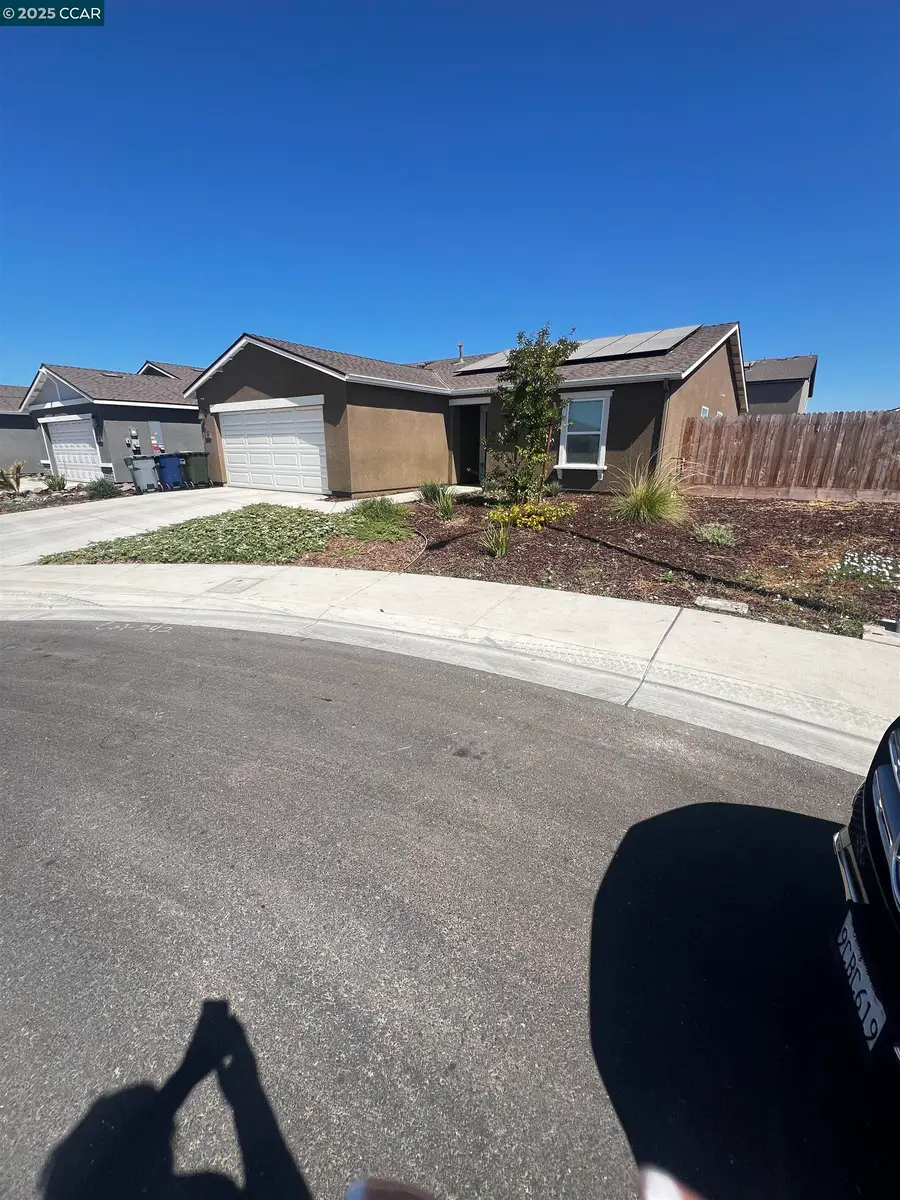 627 Elizabeth Ct, Merced, CA 95341 - Image #3