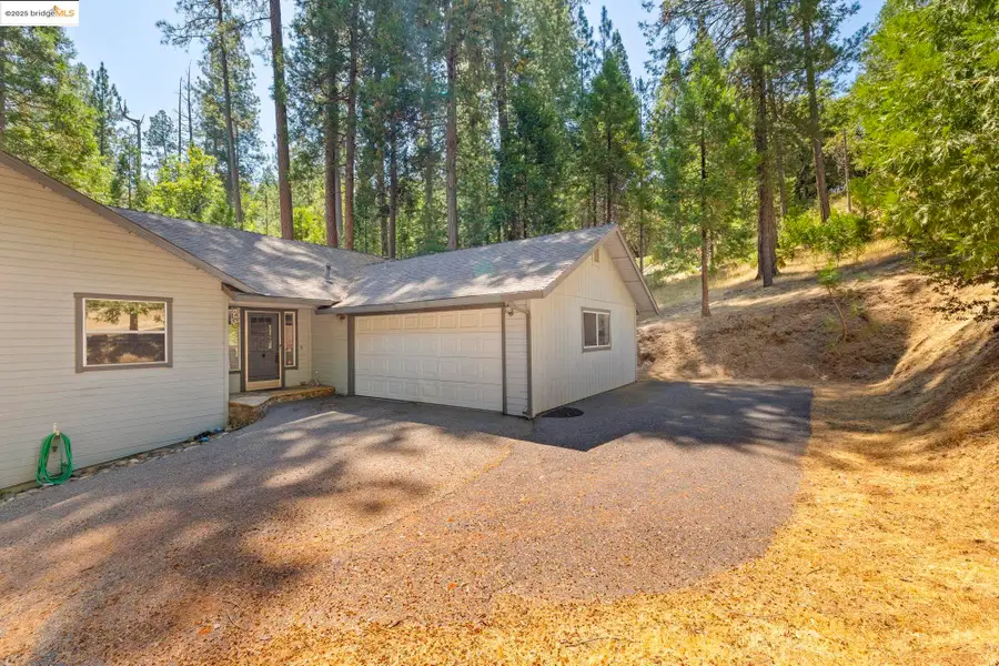 20055 Pine Mountain Drive, Groveland, CA 95321 - Image #3