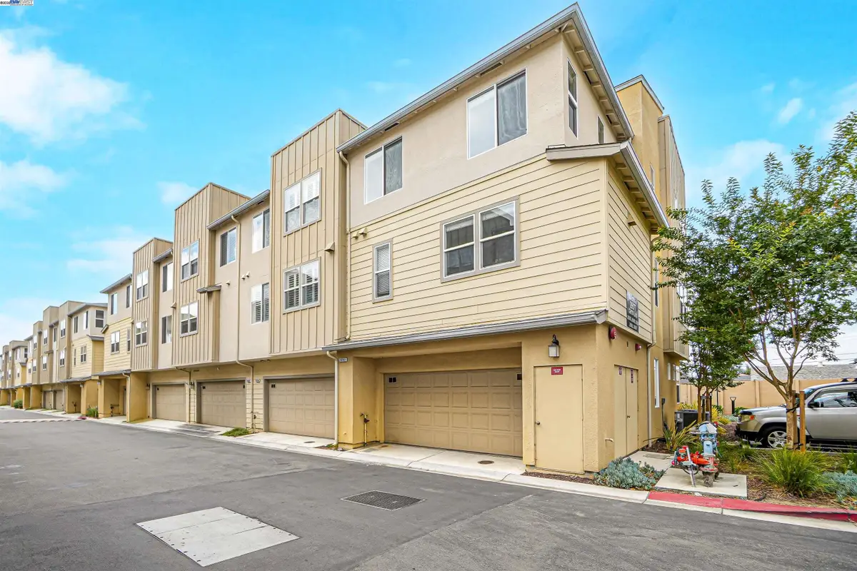 26583 Greta Lane, Hayward, CA 94544 - Image #1