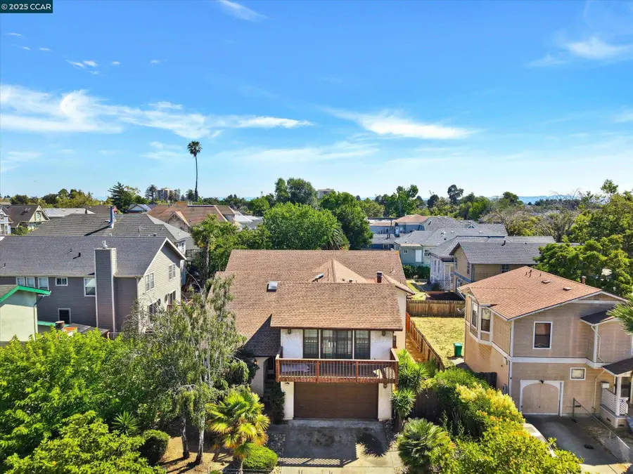 1069 16th St, Oakland, CA 94607 - Image #3