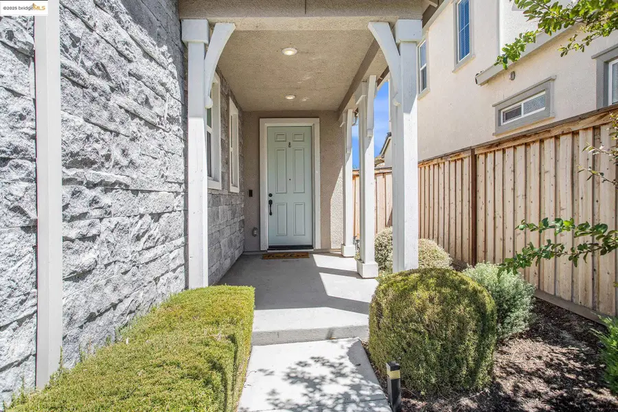 6476 Dan Havicus Dr, Tracy, CA 95377 - Image #3