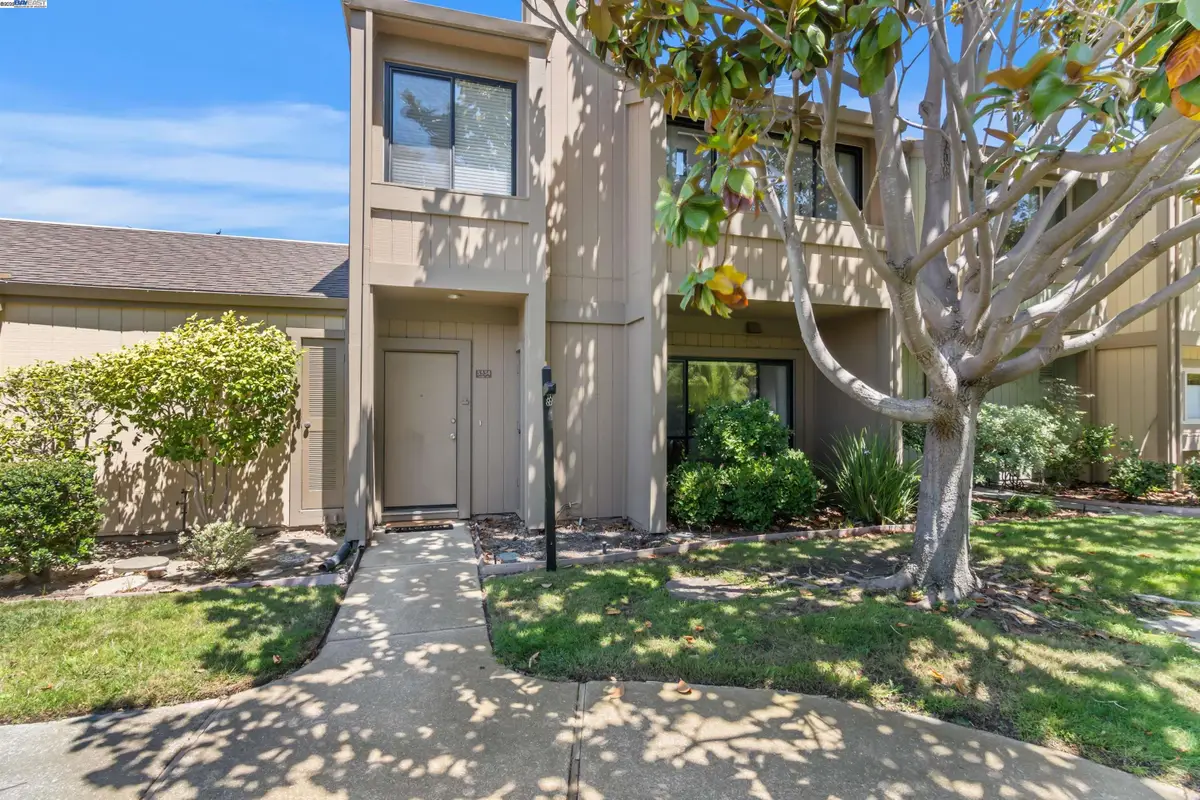 3334 Solomon Ln, Alameda, CA 94502 - Image #1