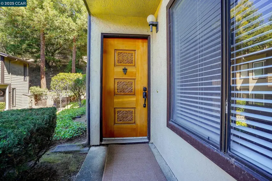 982 Juniper Ct, Crockett, CA 94525 - #2