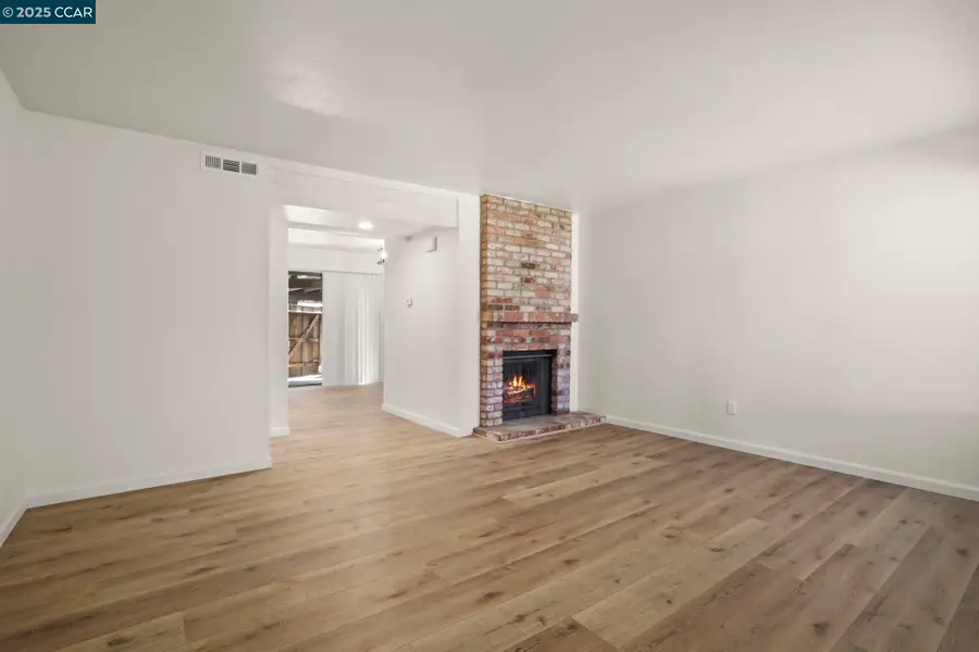 982 Juniper Ct, Crockett, CA 94525 - #3