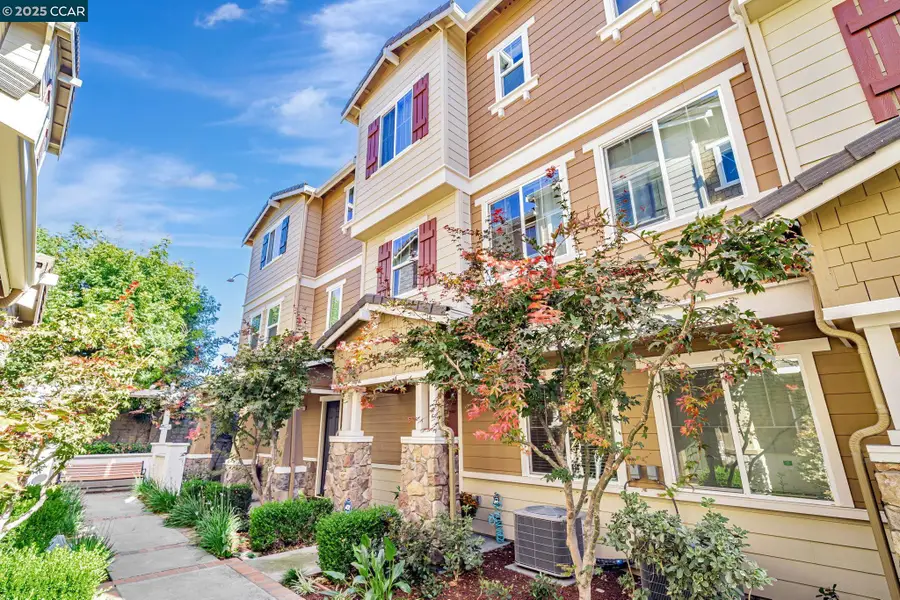 6555 S Mariposa Ct, Dublin, CA 94568 - Image #2