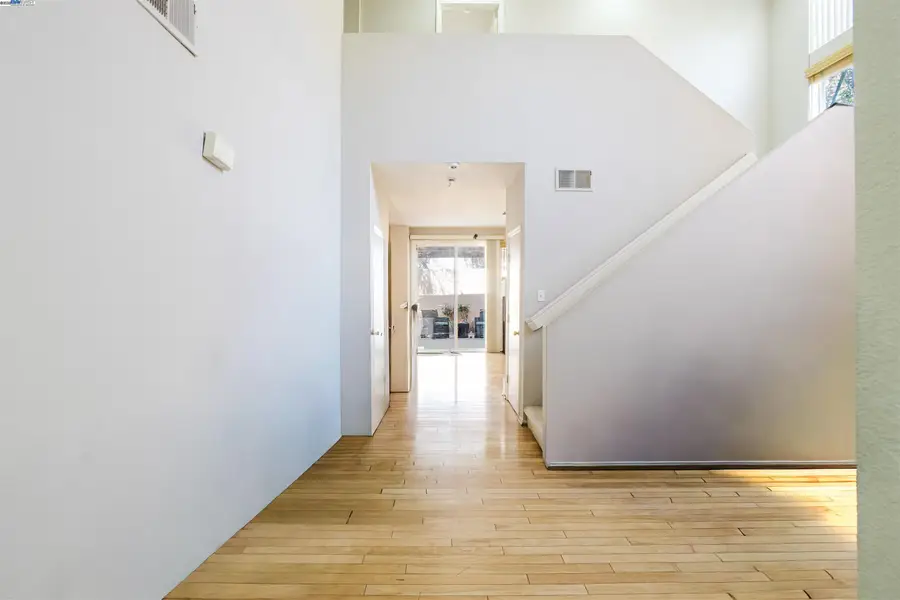 517 Rockingham Way, Tracy, CA 95376 - Image #3