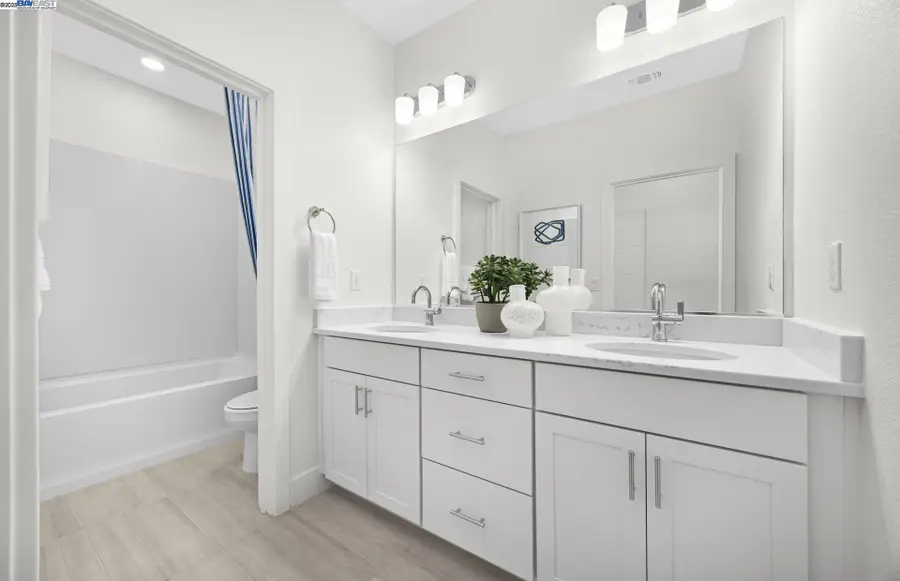 17184 Coral Tree Lane, Lathrop, CA 95330 - Image #3