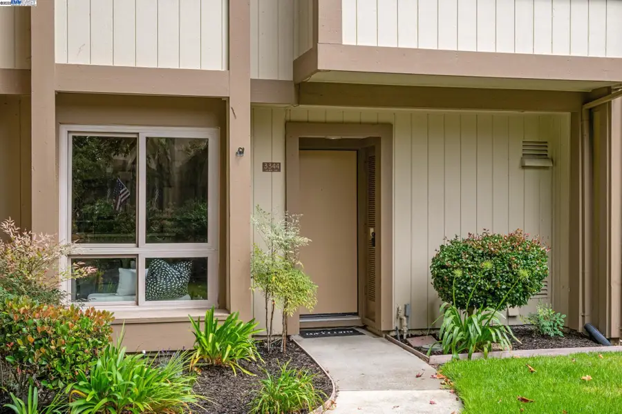 3344 Solomon Ln, Alameda, CA 94502 - Image #3