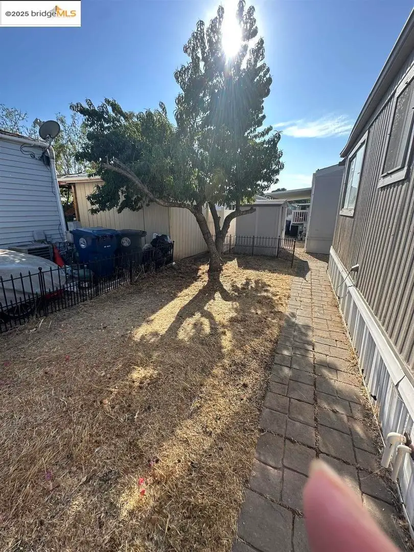 6217 Plymouth Rock Ln, Citrus Heights, CA 95521 - Image #2