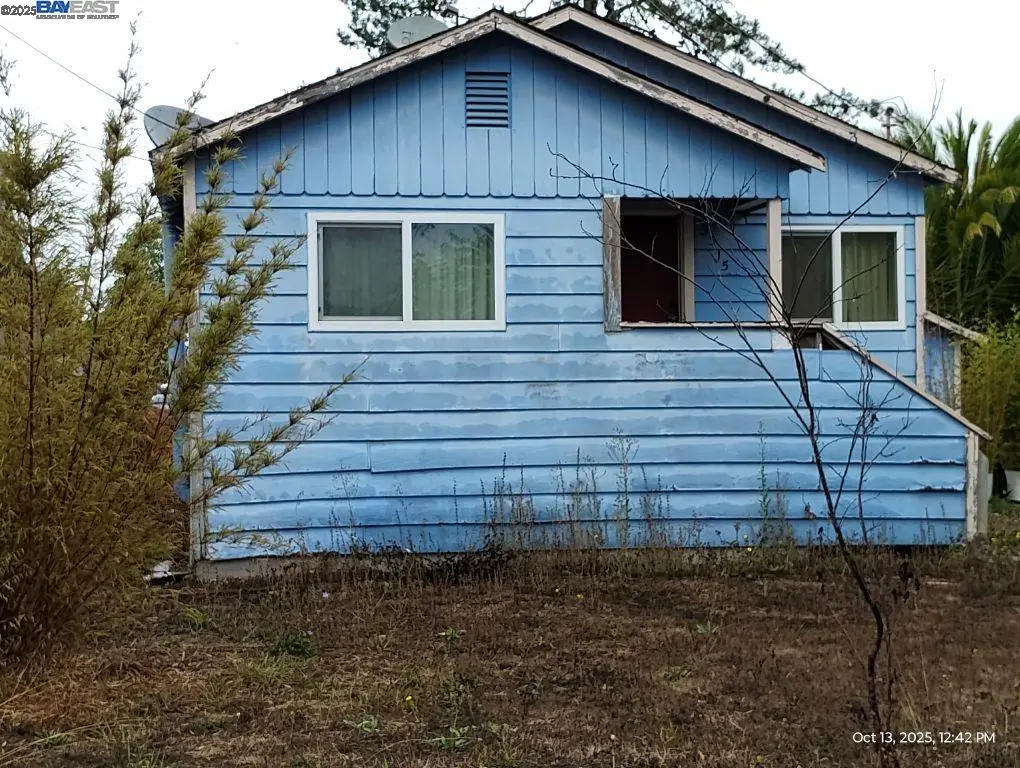 3315 Primrose Ct, Santa Rosa, CA 95407 - Image #1