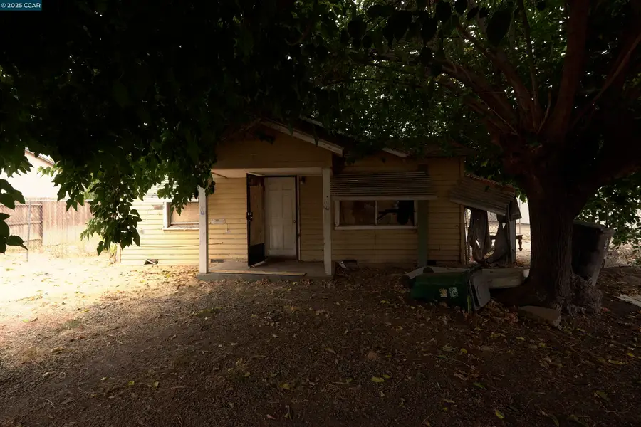 2347 E Alpine, Stockton, CA 95205 - Image #2