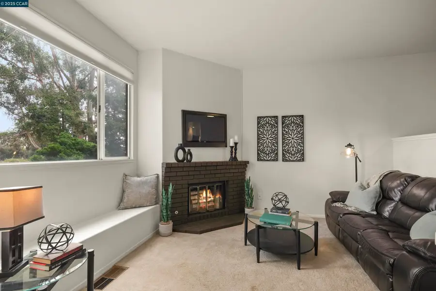 122 Vista Hermosa, Walnut Creek, CA 94597 - Image #2