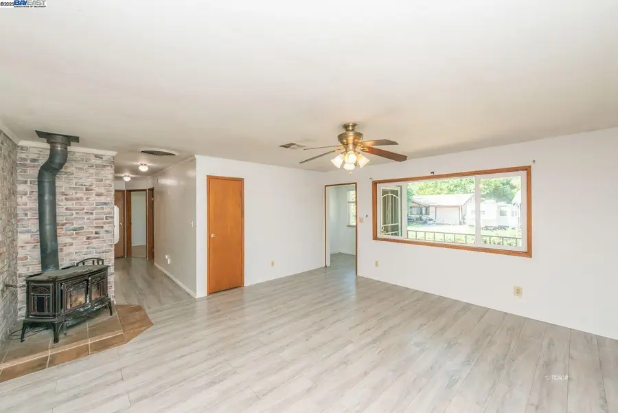 395 Masonic Ln, Weaverville, CA 96093 - Image #3