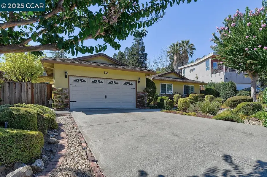 645 Keith Ct, Walnut Creek, CA 94597 - Image #3