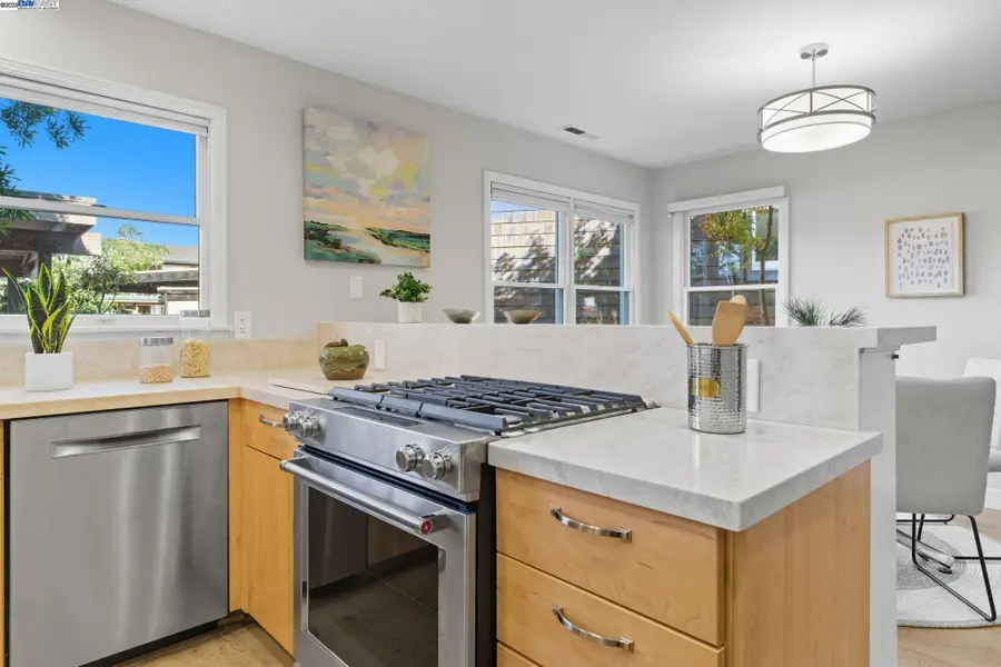 642 Centre Court, Alameda, CA 94502 - Image #3