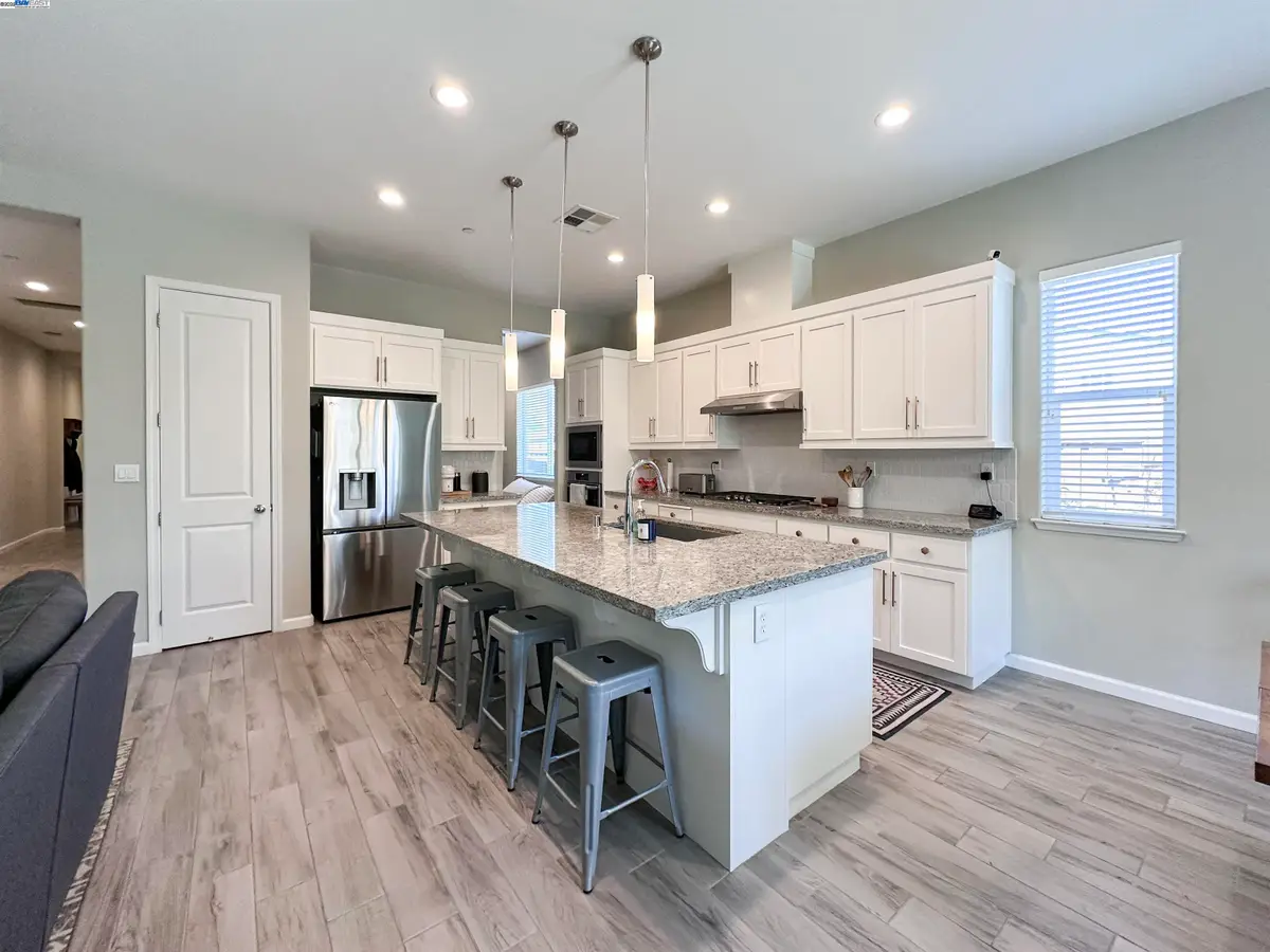 500 Brinwood Way, Oakley, CA 94561 - Image #1
