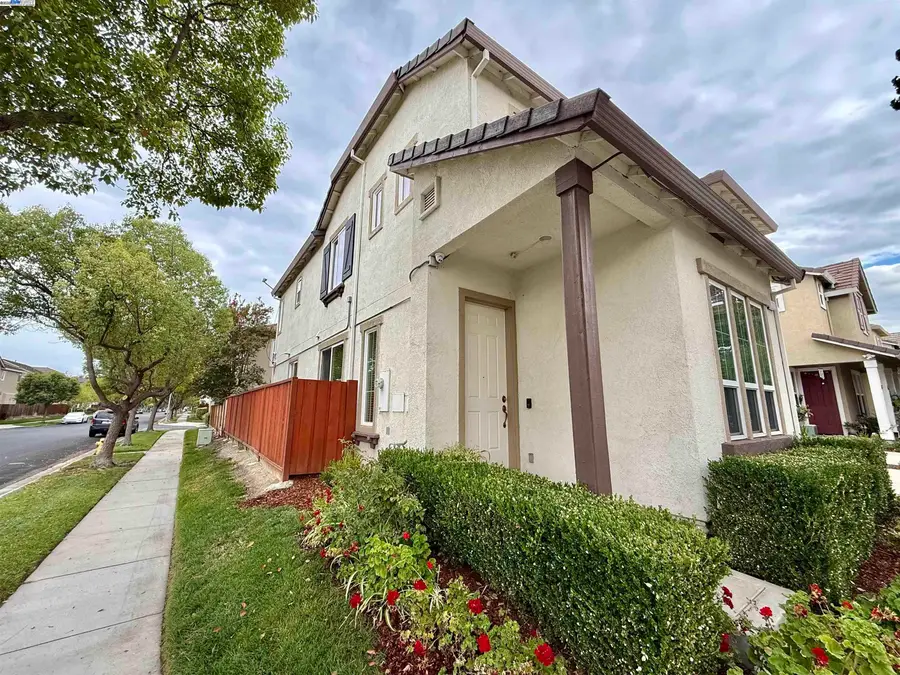 2712 Chocolate St, Pleasanton, CA 94588 - Image #3