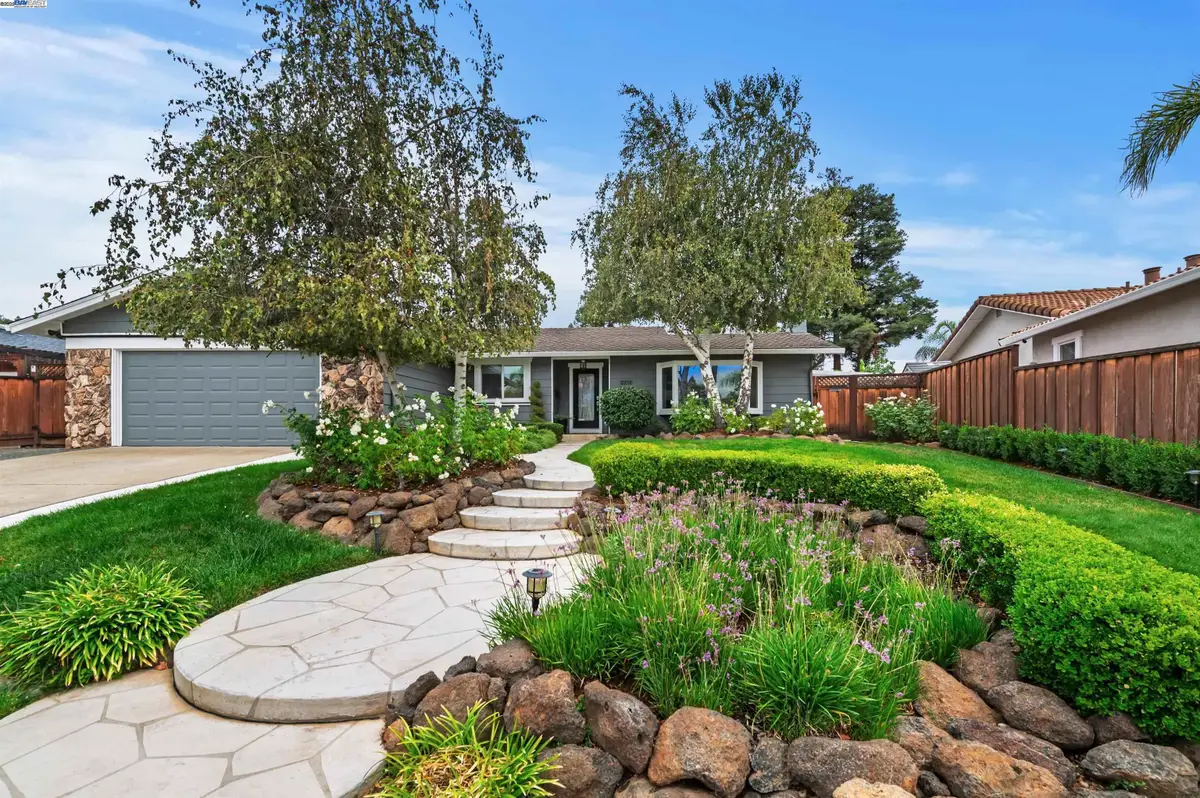 2276 Stonebridge Rd, Livermore, CA 94550 - Image #1