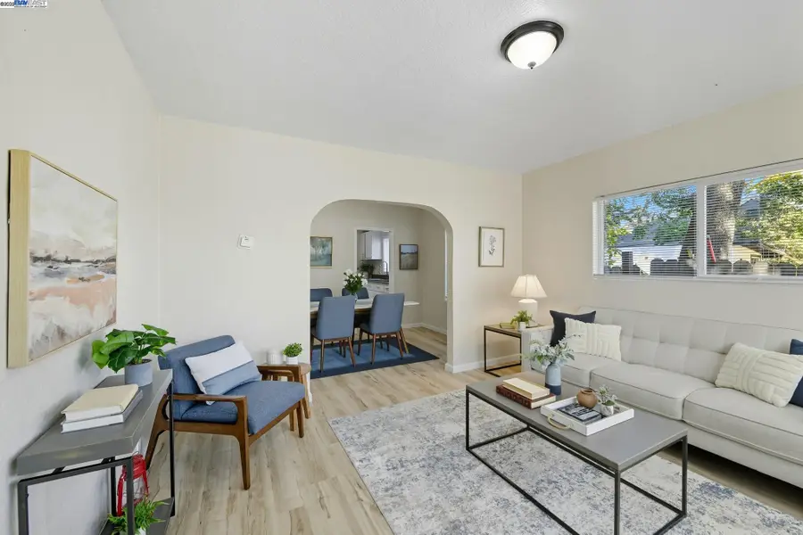 1113 Rivera Dr, Sacramento, CA 95838 - Image #3