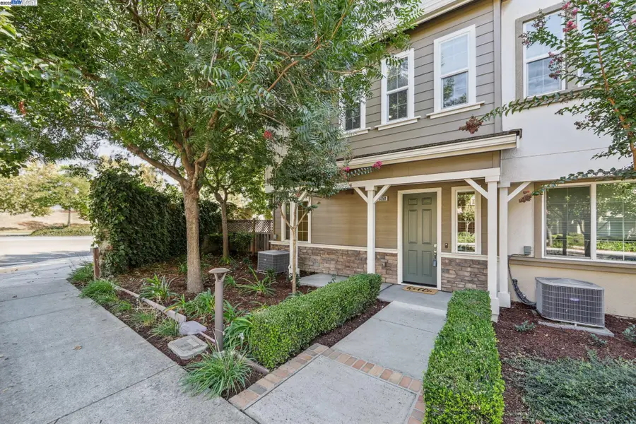6350 Monterey Way, Dublin, CA 94568 - Image #2