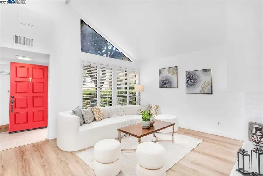 109 Holly Oak Ln, Alameda, CA 94502 - Image #3