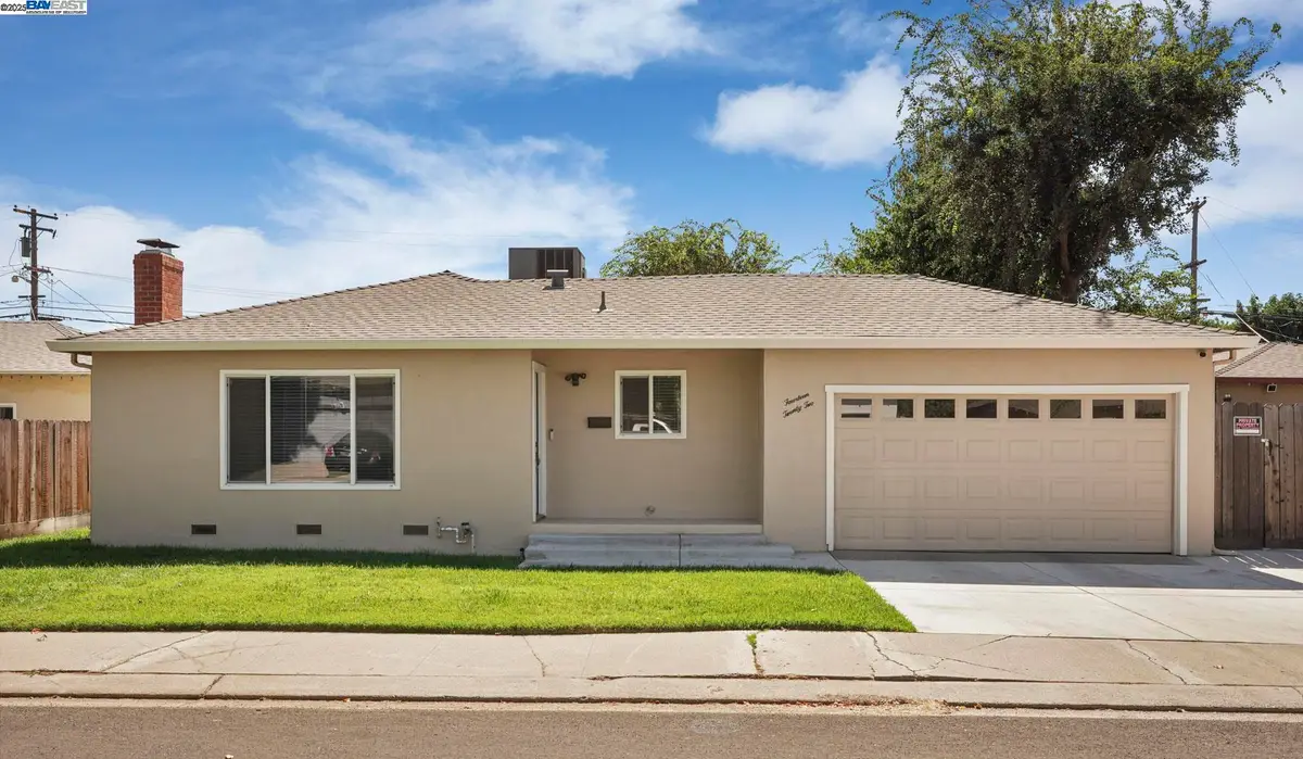 1422 Theo Ave, Modesto, CA 95350 - Image #1