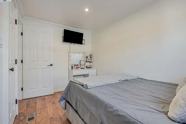 19150 Hesperian Blvd #19, Hayward, CA 94541