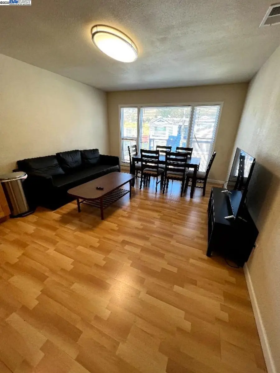 896 Lausanne Avenue, Daly City, CA 94014 - #3