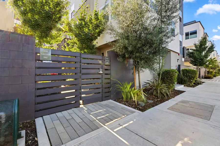 3957 Wattling Street, Oakland, CA 94601 - Image #2