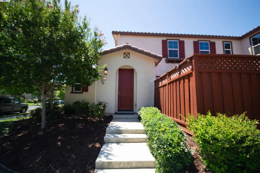 1001 S Shields Ave, Mountain House, CA 95391 - Image #2