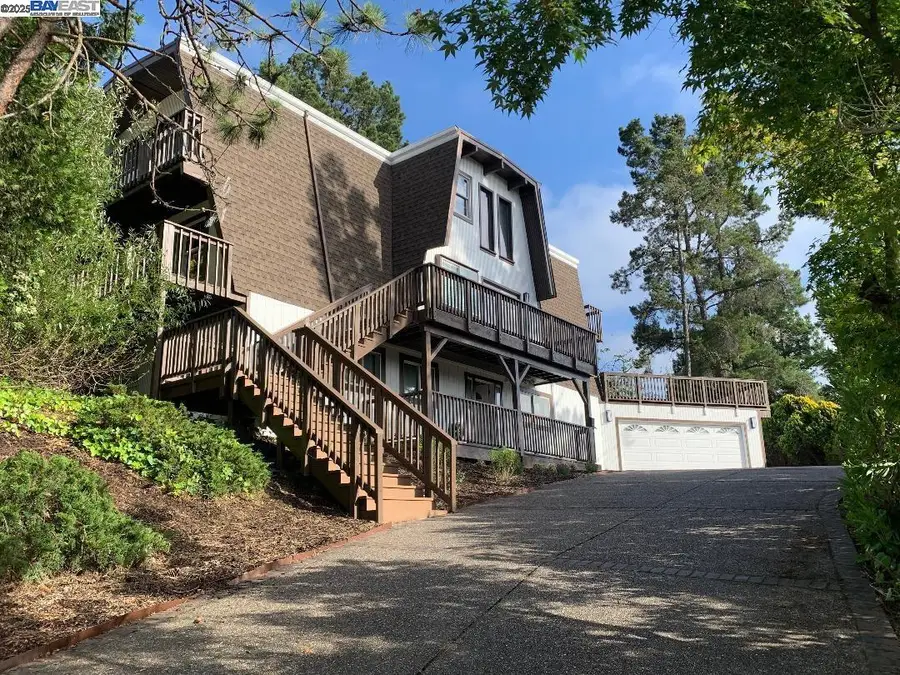 4515 Ewing Rd, Castro Valley, CA 94546 - Image #3