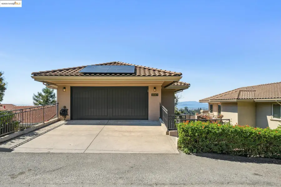 9047 Broadway Ter, Oakland, CA 94611 - Image #3