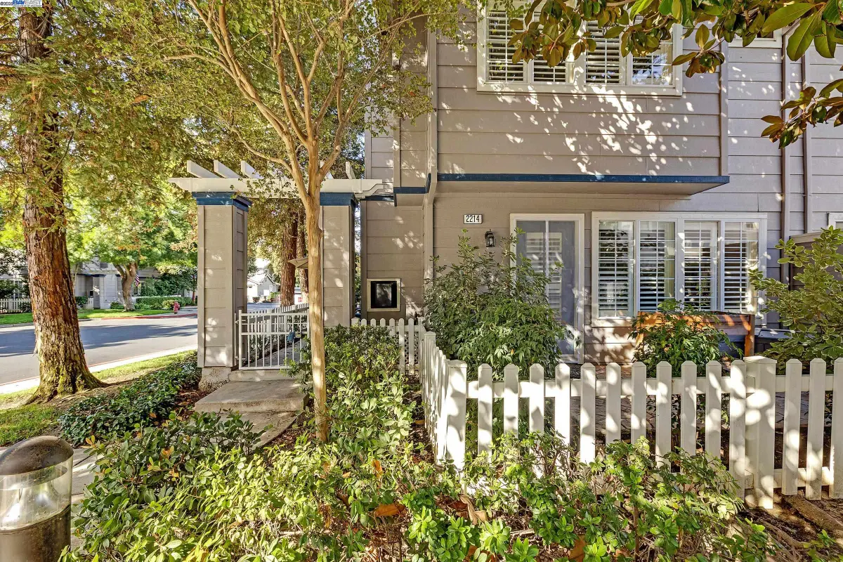 2214 Morningside Ct, Tracy, CA 95376 - Image #1