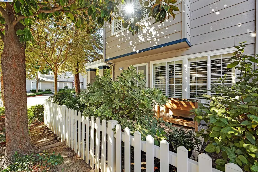 2214 Morningside Ct, Tracy, CA 95376 - Image #2