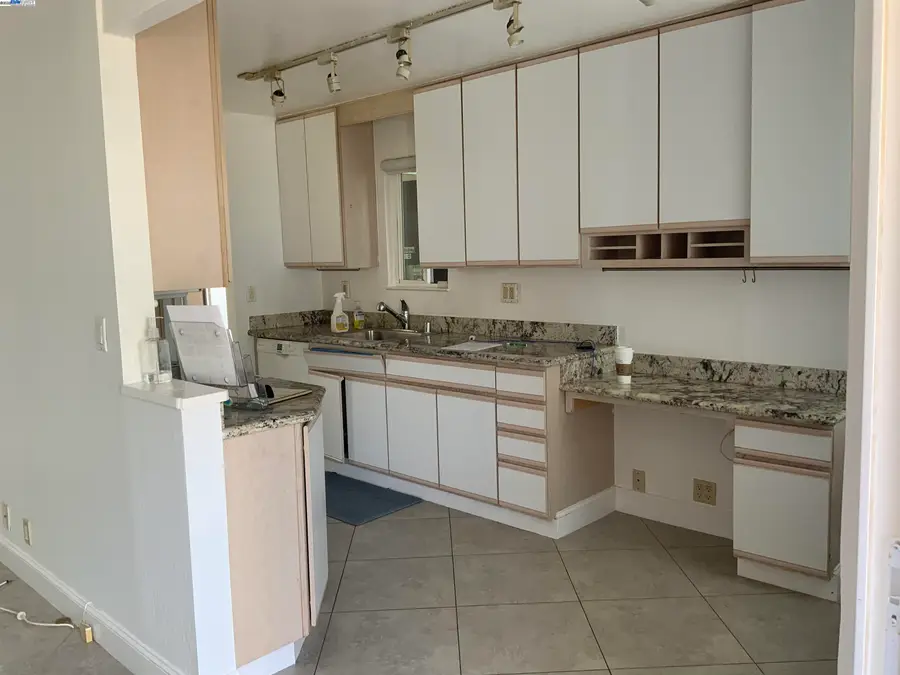 1590 Sunnyvale Ave #31, Walnut Creek, CA 94597 - Image #2
