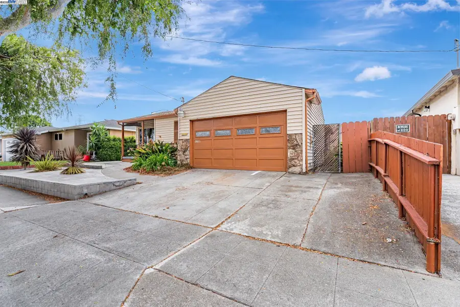 26171 Eldridge Ave, Hayward, CA 94544 - Image #3