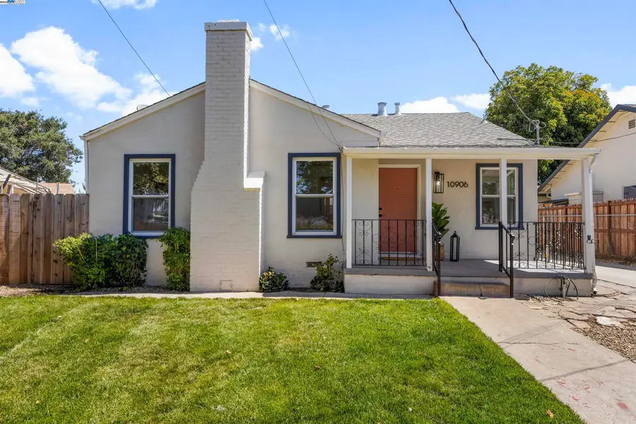 10906 Reposo Dr, Oakland, CA 94603 - Image #2