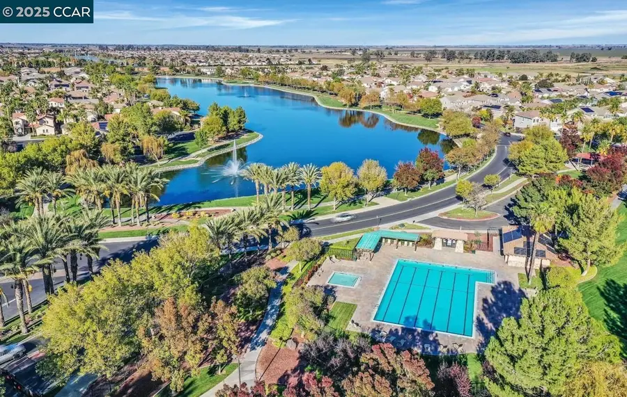 2358 Winchester Loop, Discovery Bay, CA 94505 - Image #3